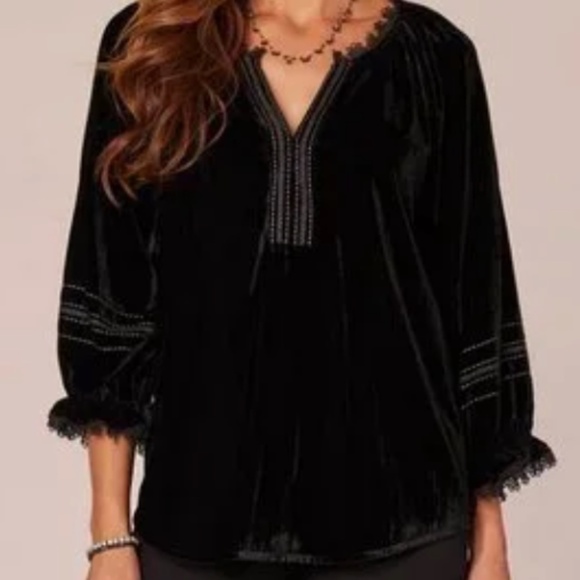 NWT 1X Democracy Wit & Wisdom BLACK Three Quarter Sleeve Split V-Neck Emb Top - Picture 1 of 4